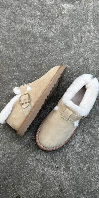 Winter Mary Jane-style ballet flats