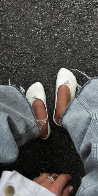 Ballet flats with a wide toe box - Image 3