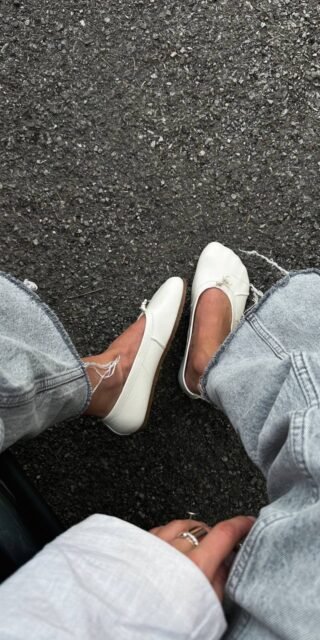 Ballet flats with a wide toe box - Image 5