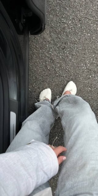 Ballet flats with a wide toe box - Image 9