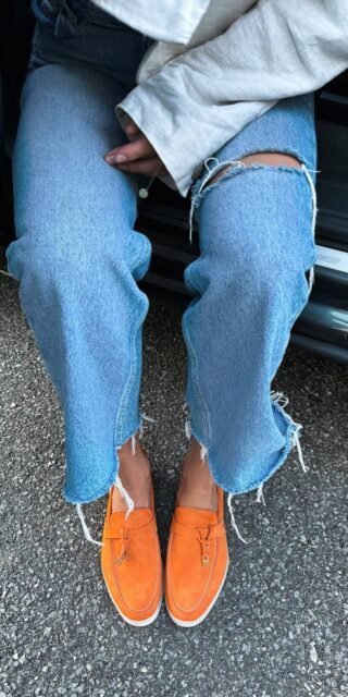 Loafers with a decorative buckle - Image 2