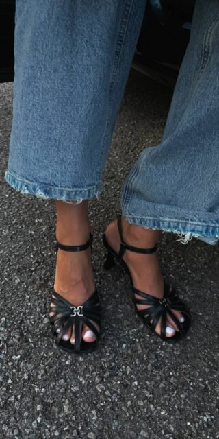 Luxurious sandal