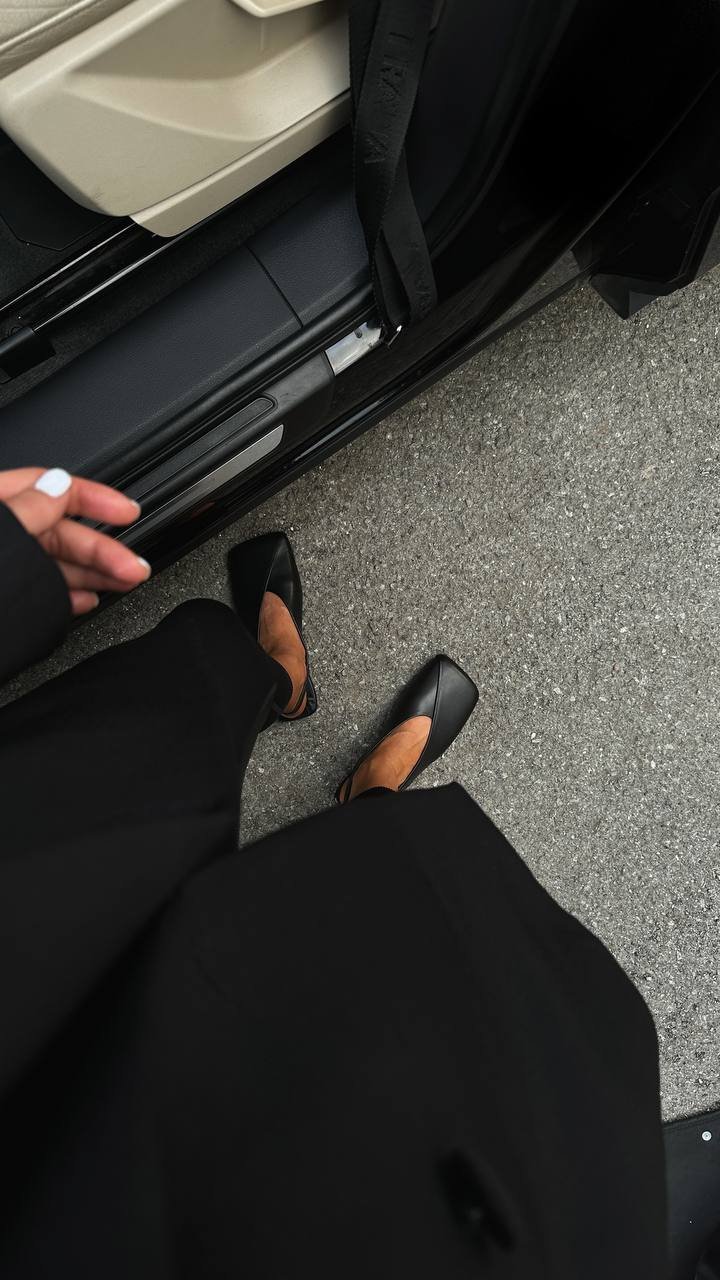 Slingbacks with a square toe - Image 3