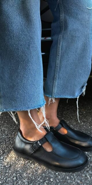 Mary Jane-style ballet flats - Image 2