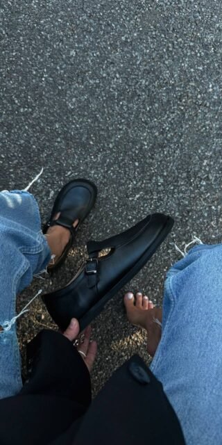 Mary Jane-style ballet flats - Image 4