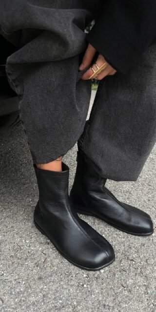 Chelsea with a functional back clasp - Image 2