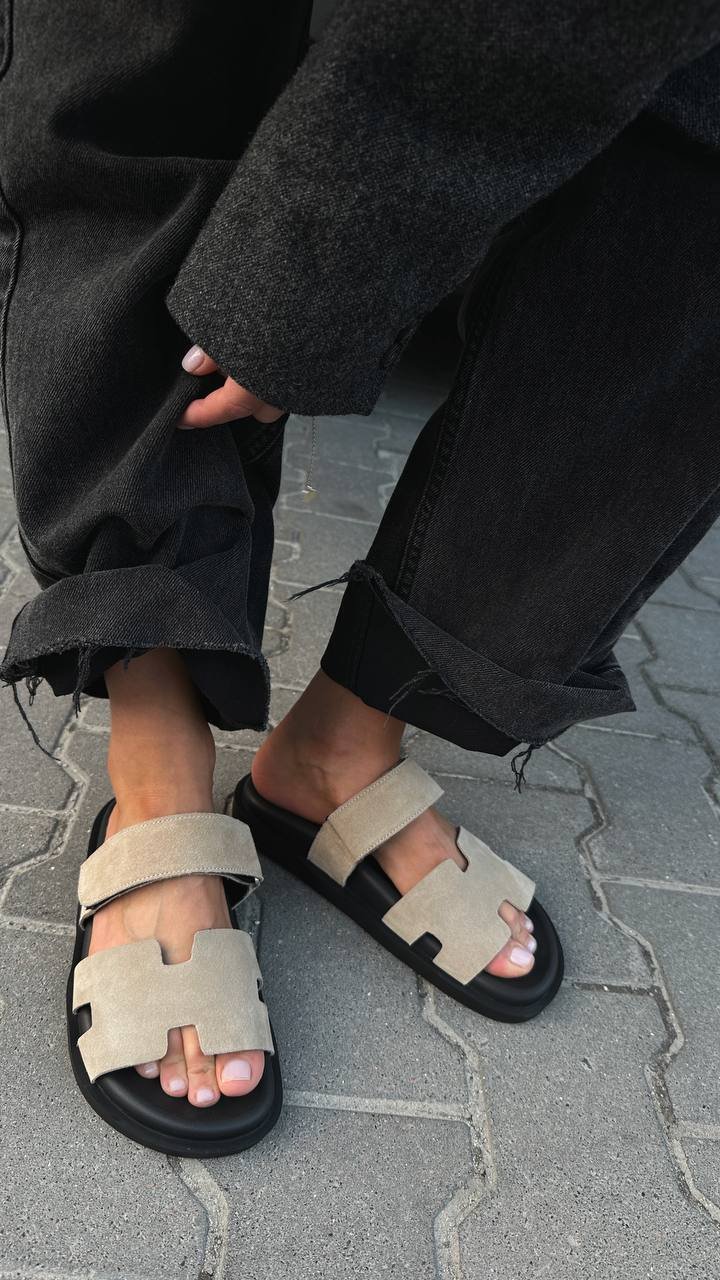 Trendy orthopedic sliders