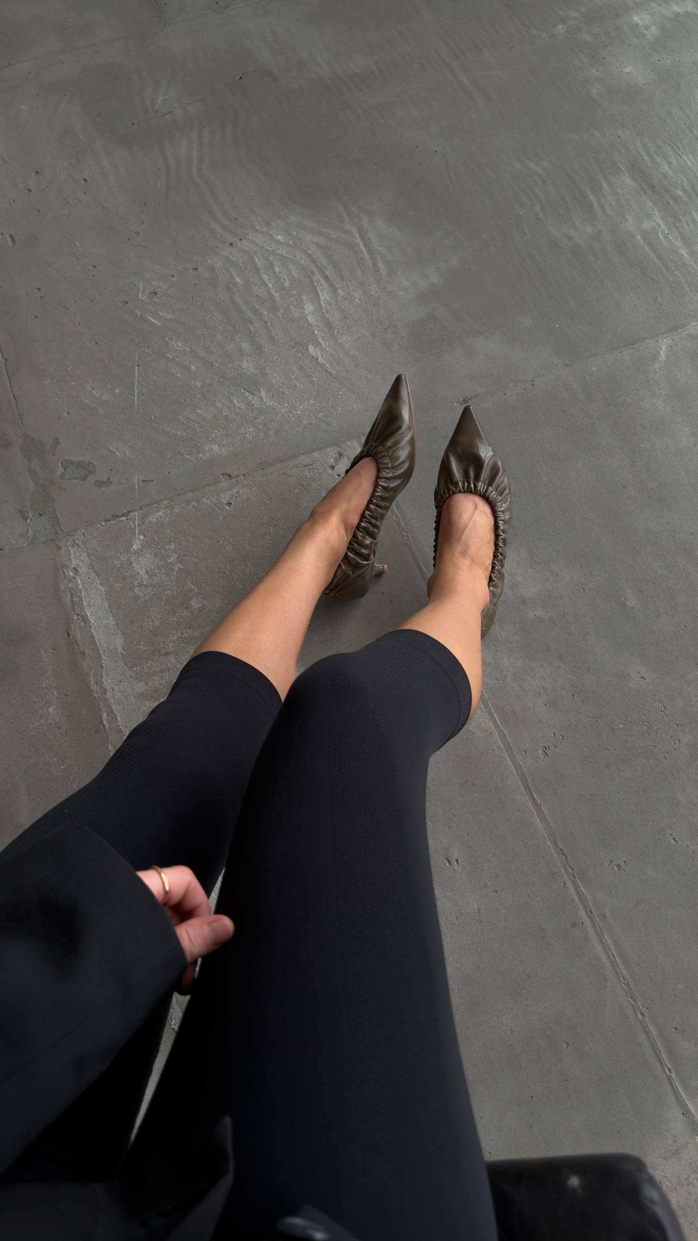 Heels with Elastic Gathered Edge