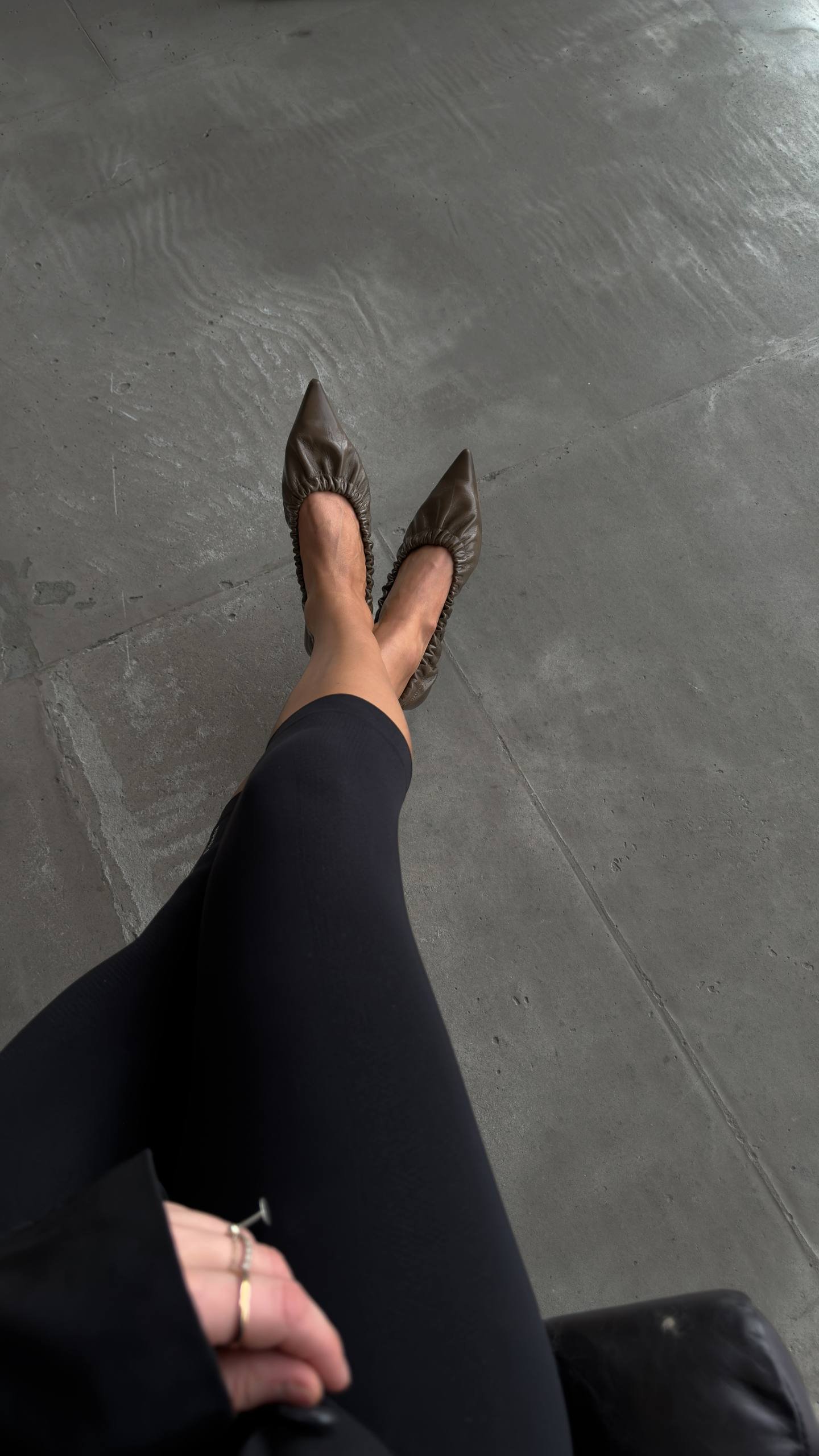 Heels with Elastic Gathered Edge - Image 2