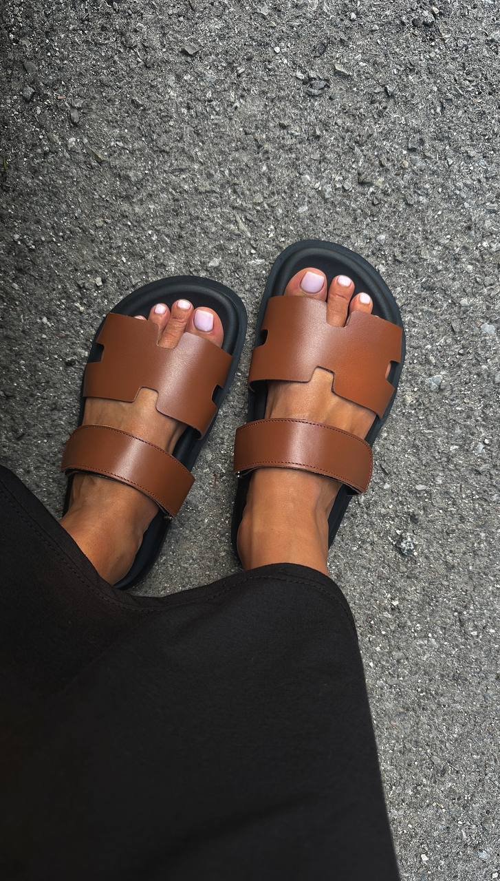 Trendy orthopedic sliders
