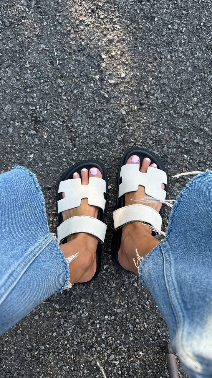 Trendy orthopedic sliders