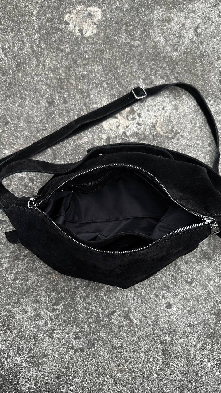 Spacious black suede bag - Image 3