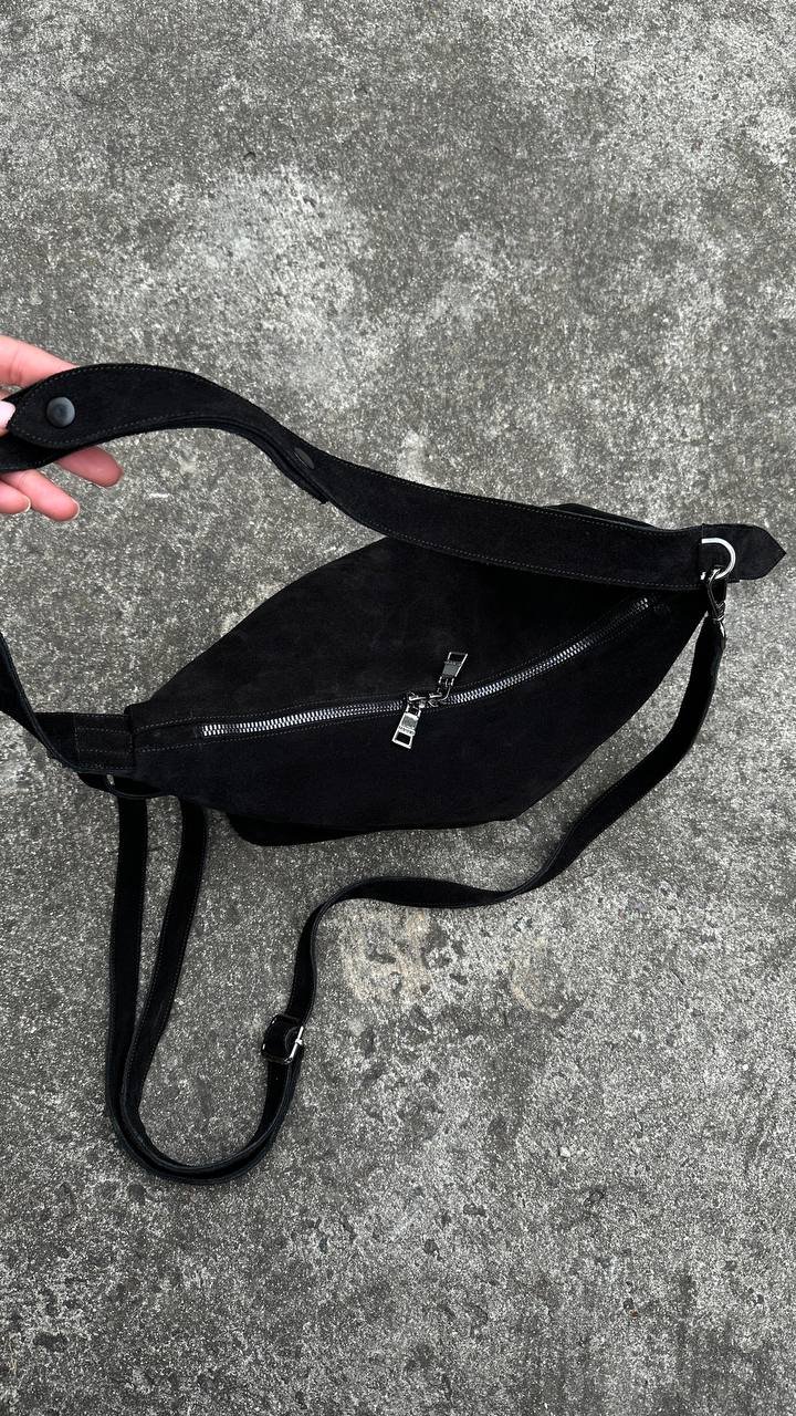 Spacious black suede bag - Image 4